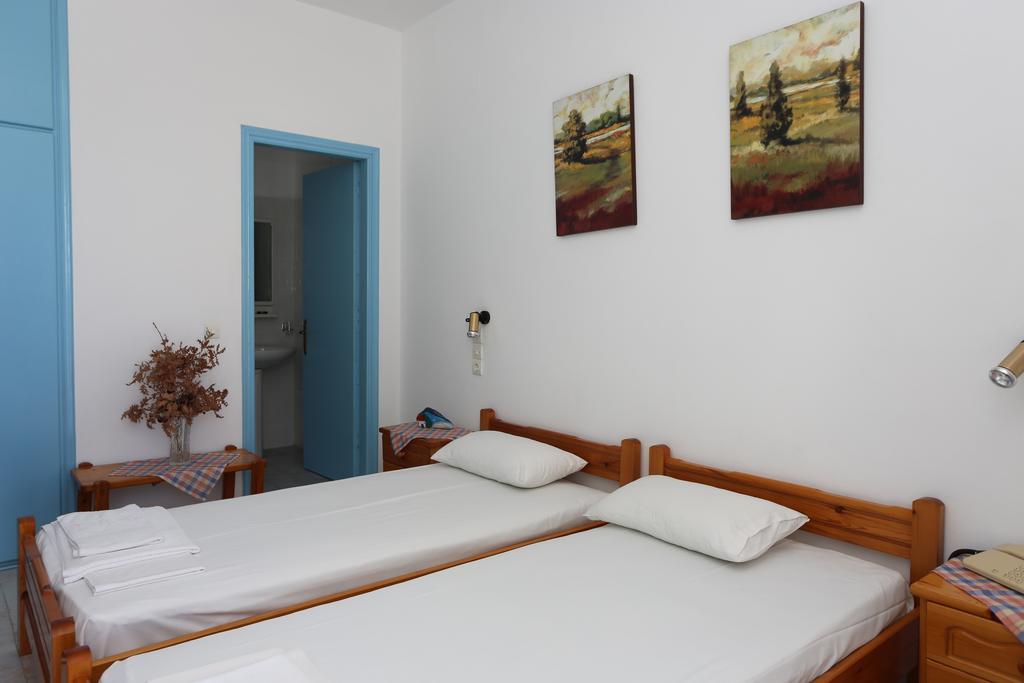 Akrogiali Hotel 플로마리언 객실 사진