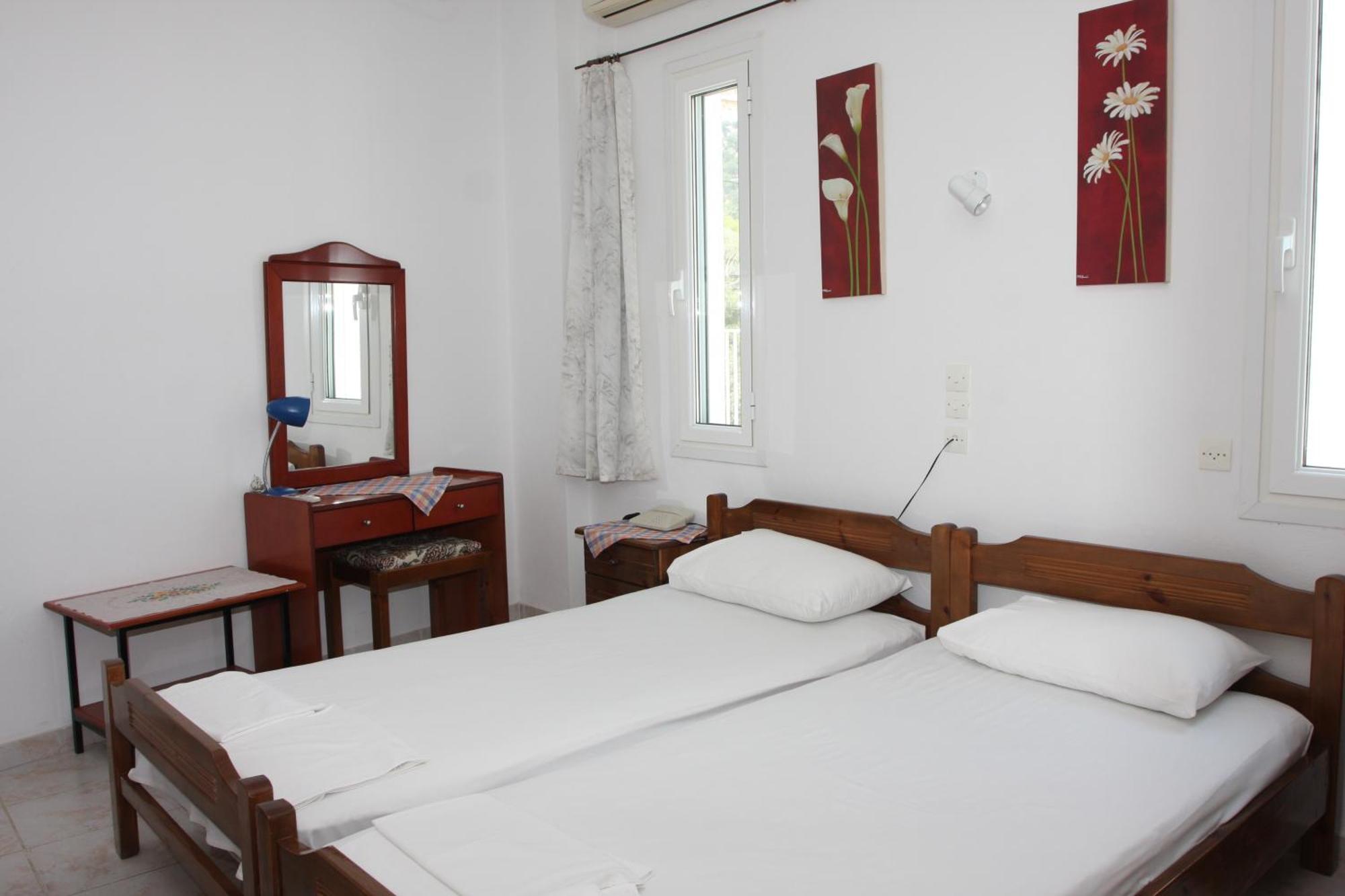 Akrogiali Hotel 플로마리언 외부 사진
